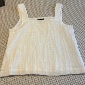 NWT. Flowy white top. Size M.
